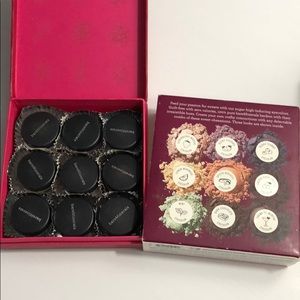 Bare Minerals mini eye shadow